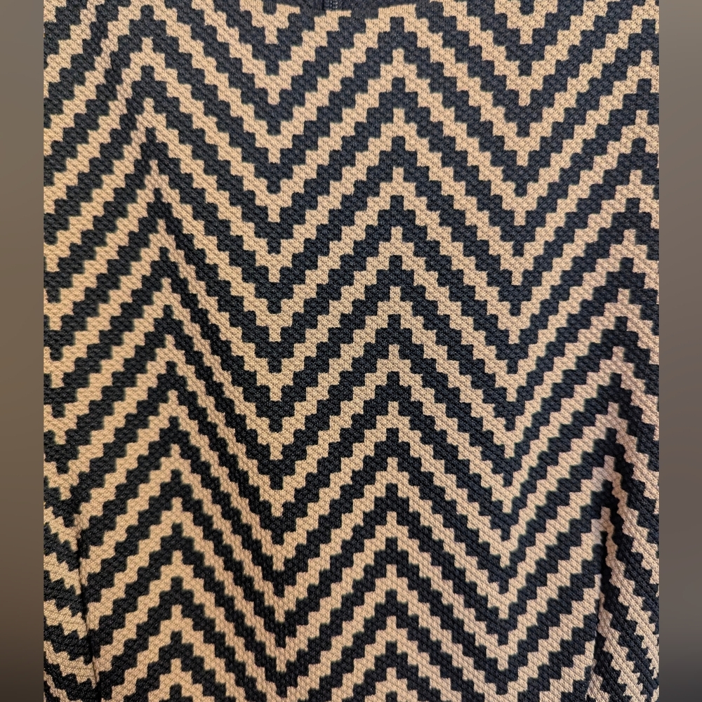 Danny & Nicole Black and Cream Zigzag Dress Size 6 - Picture 3 of 7
